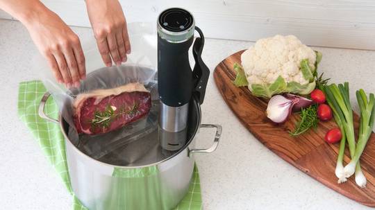 SVC100 Sous vide circulator 4
