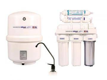 Marlus 650 reverse osmosis system with UV and pump