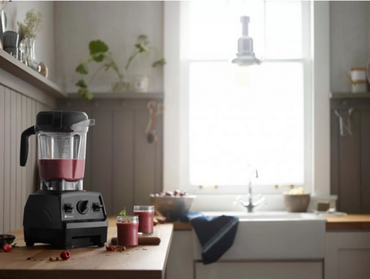 mixér Vitamix E320 v kuchyni